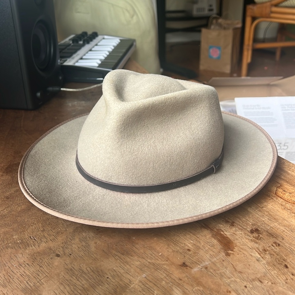Will and Bear 100% wool Calloway Hat